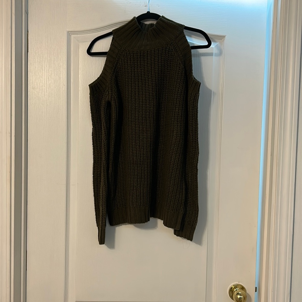 Mock Turtle Neck Knit Sweater with Shoulder Sleeves